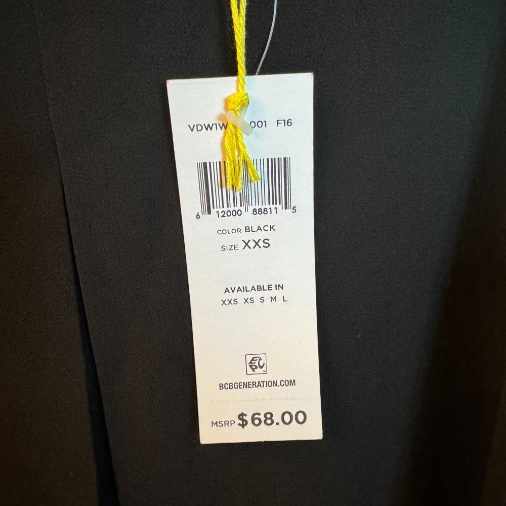 BCBGeneration Black Sleeveless Top - Picture 3 of 3
